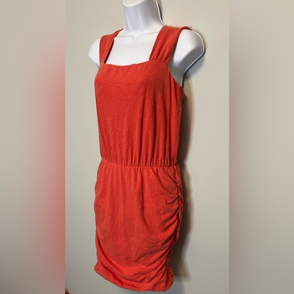 NWT Evereve Sundry Coral Squarre Neck Ruched
Sundress, Size 1 Size Small Dress - Picture 2 of 4
